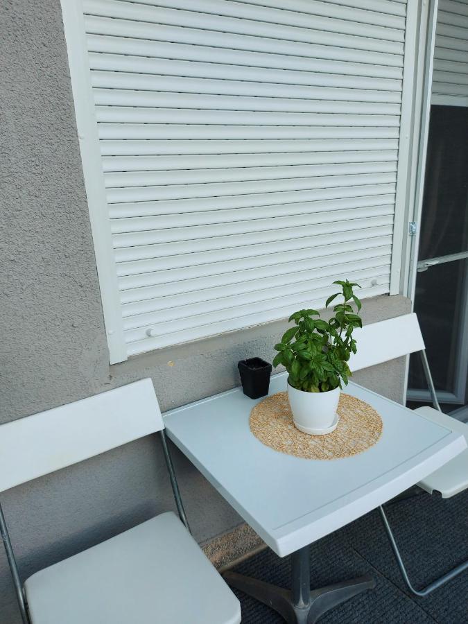 Makabo-Apartment In House สโกเปีย ภายนอก รูปภาพ